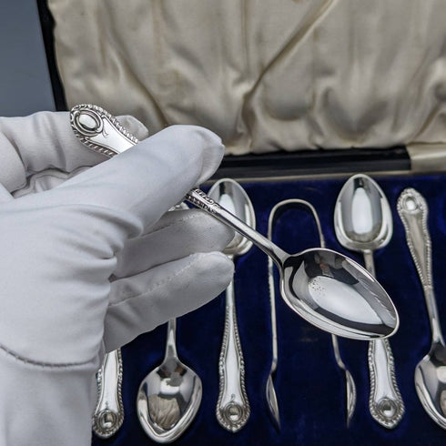 Around 1920 English antique silver plate 6 teaspoon & tongs set in case